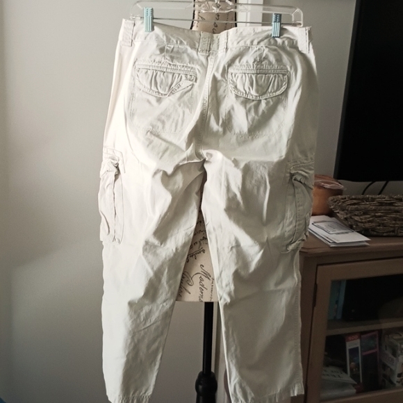 EDDIE BAUER Cargo Pants EUC - Picture 2 of 6